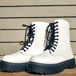 UNILQDY White Vinyl Platform White Combat Boots